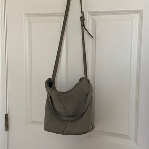 Urban outfitters bucket bag